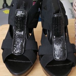 Bundle 2 pair of heels